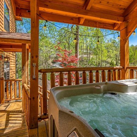 Permanent Vacation-Private Honeymoon Cabin With Hot Tub سيفيرفيل المظهر الخارجي الصورة