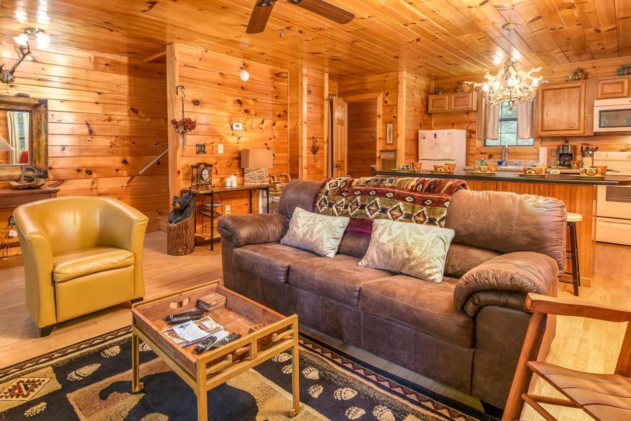 Permanent Vacation-Private Honeymoon Cabin With Hot Tub سيفيرفيل المظهر الخارجي الصورة