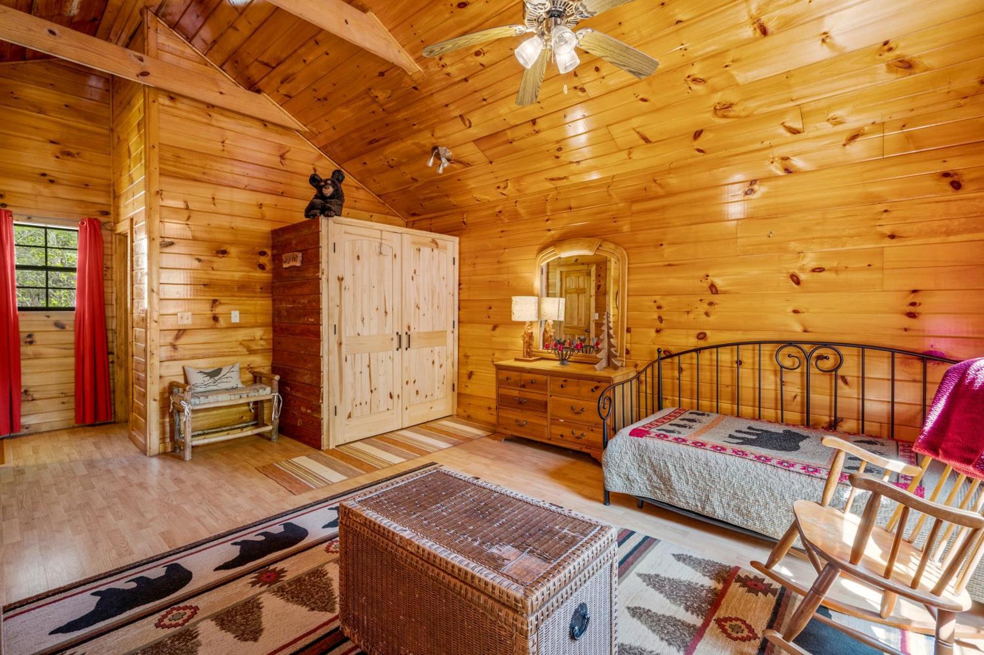 Permanent Vacation-Private Honeymoon Cabin With Hot Tub سيفيرفيل المظهر الخارجي الصورة