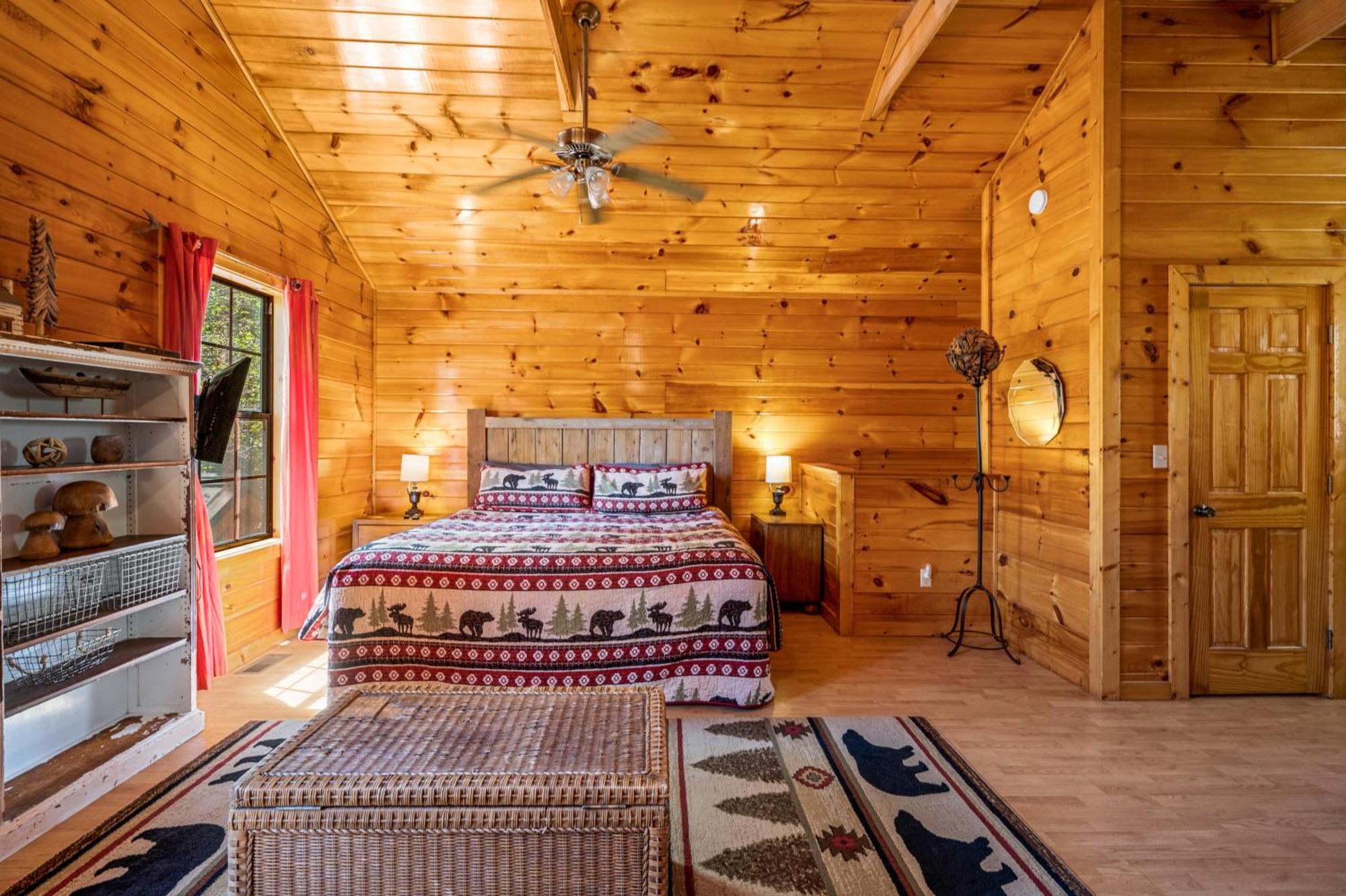 Permanent Vacation-Private Honeymoon Cabin With Hot Tub سيفيرفيل المظهر الخارجي الصورة